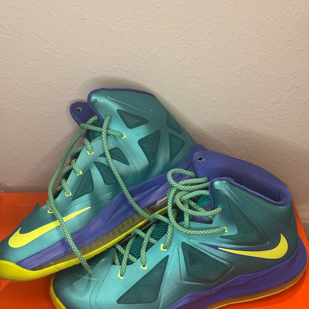 Nike Kids' Aqua and Violet Sneakers